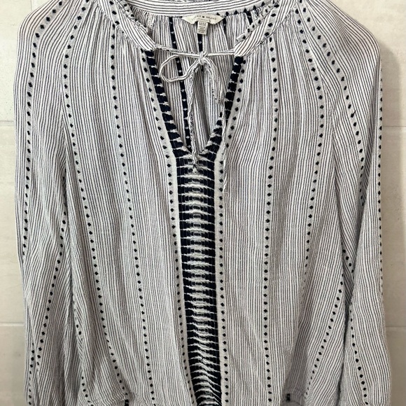 Lucky Brand Multi-Color Blue Peasant Top - Size Medium - Picture 2 of 2